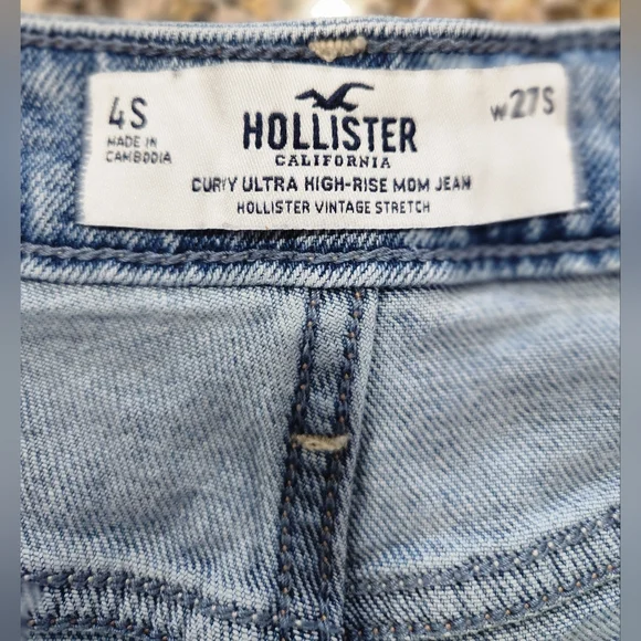 Hollister Curvy Ultra High Rise Size 4S (Sz 4-5) W27S Vintage Straight Jeans - Picture 6 of 10